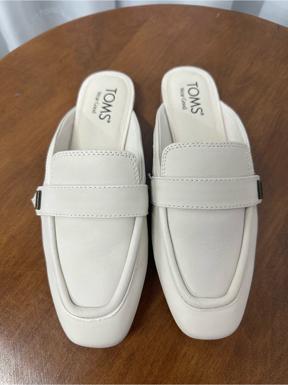 TOMS Lynette Women's white Cream leather Slip-On Loafer Mules size 6.5